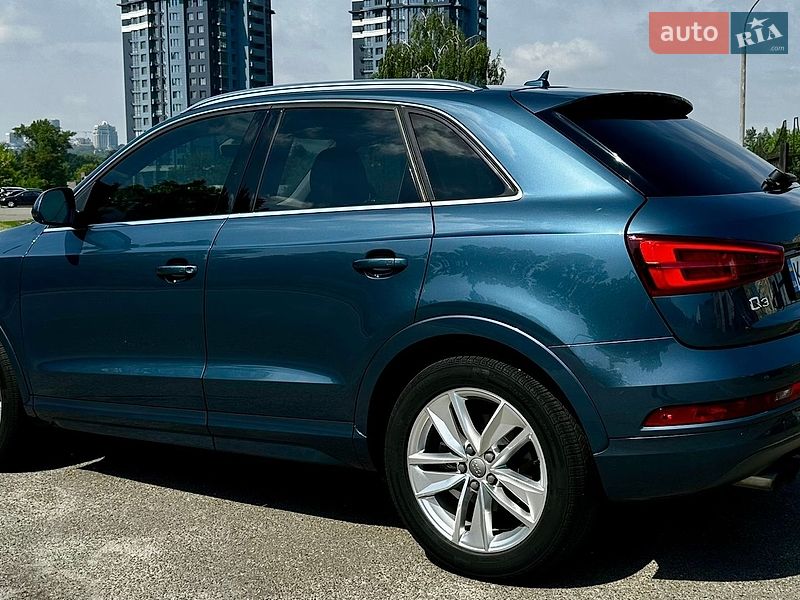 Позашляховик / Кросовер Audi Q3 2015 в Києві