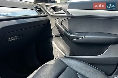Позашляховик / Кросовер Audi Q3 2015 в Києві
