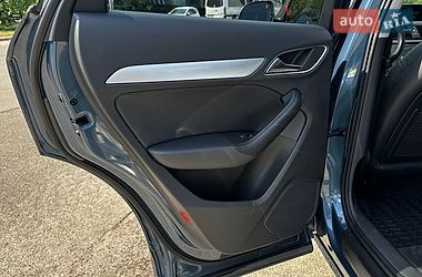 Позашляховик / Кросовер Audi Q3 2015 в Києві