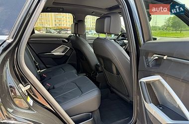 Внедорожник / Кроссовер Audi Q3 2020 в Киеве