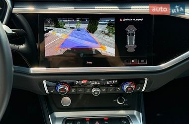 Внедорожник / Кроссовер Audi Q3 2020 в Киеве