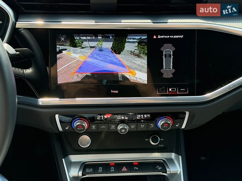 Внедорожник / Кроссовер Audi Q3 2020 в Киеве