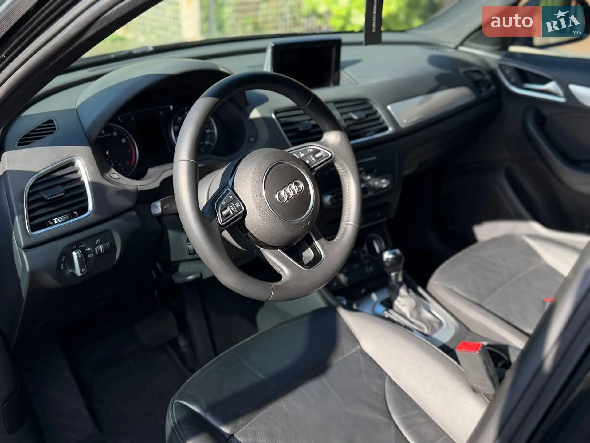 2016 Audi Q3 - мініатюра 13
