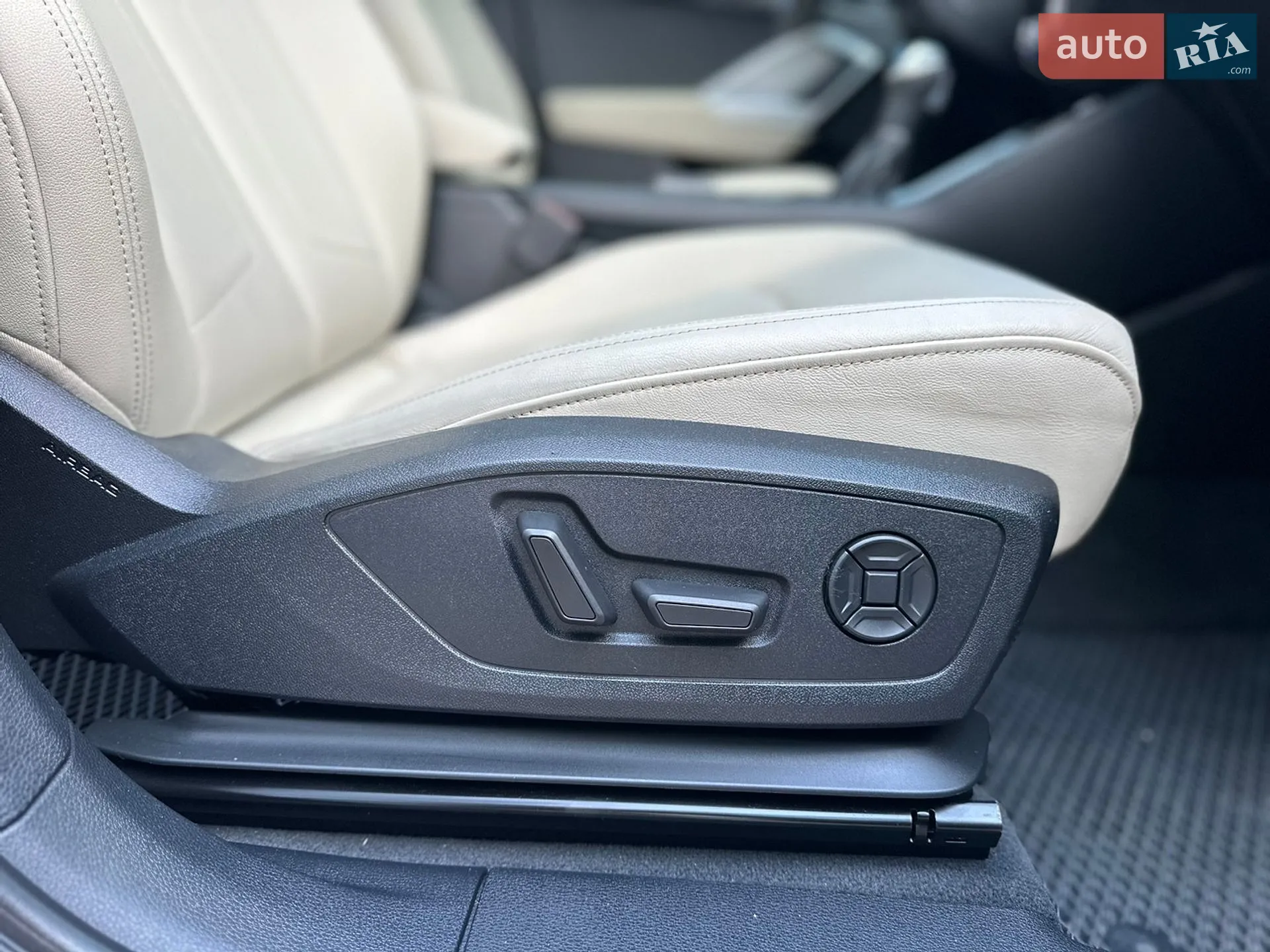 2019 Audi Q3 - мініатюра 38