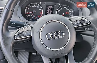 Внедорожник / Кроссовер Audi Q3 2017 в Виннице