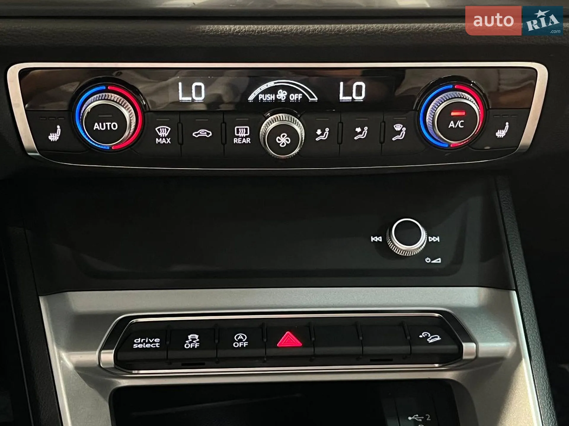 2020 Audi Q3 - мініатюра 31