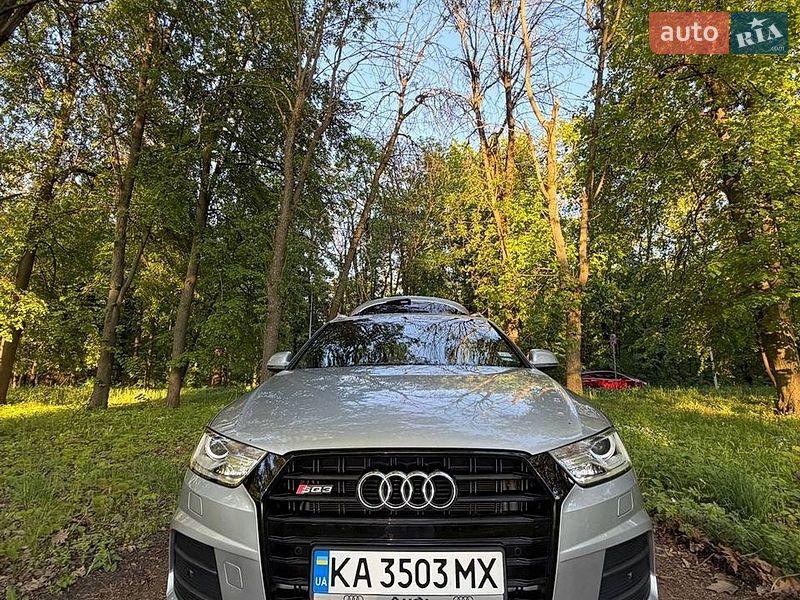 Внедорожник / Кроссовер Audi Q3 2018 в Киеве