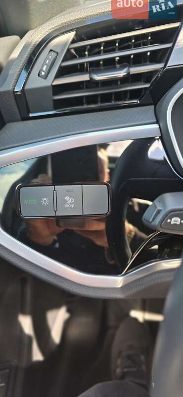 Позашляховик / Кросовер Audi Q3 2022 в Баришівка