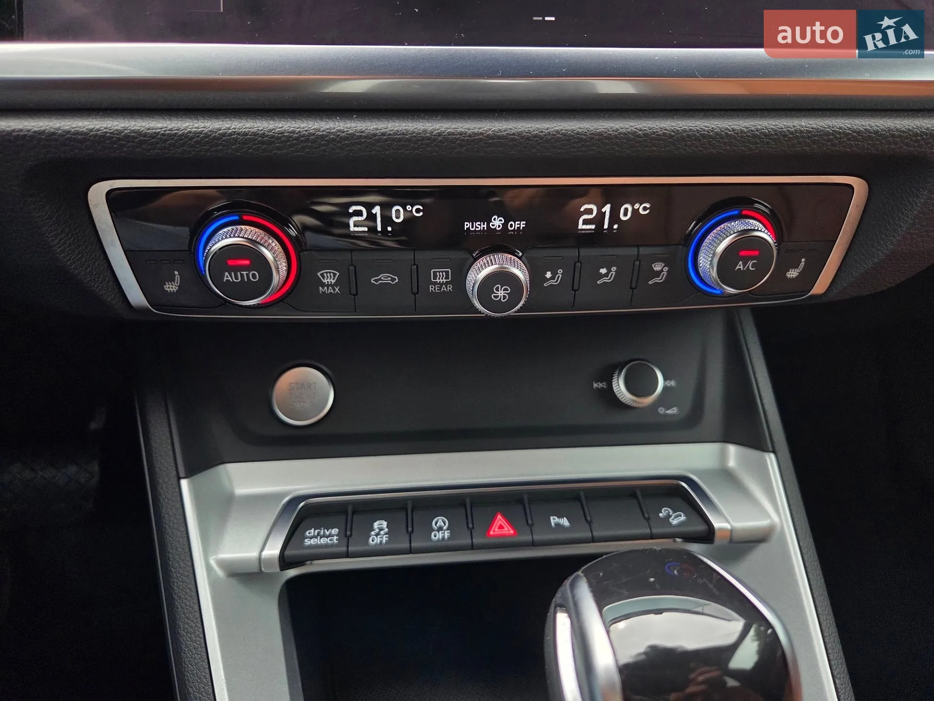 2020 Audi Q3 - мініатюра 23