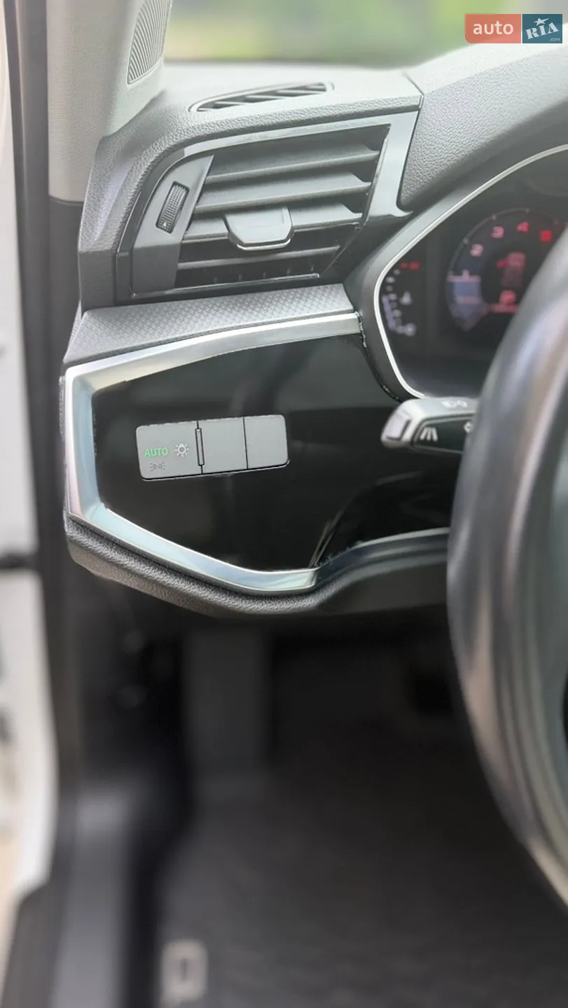 2019 Audi Q3 - мініатюра 13