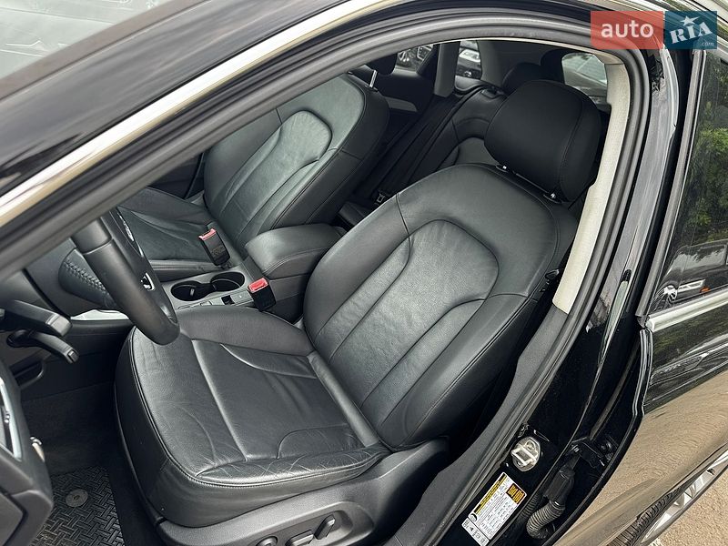 Позашляховик / Кросовер Audi Q3 2015 в Луцьку фото 13 Позашляховик / Кросовер Audi Q3 2015 в Луцьку