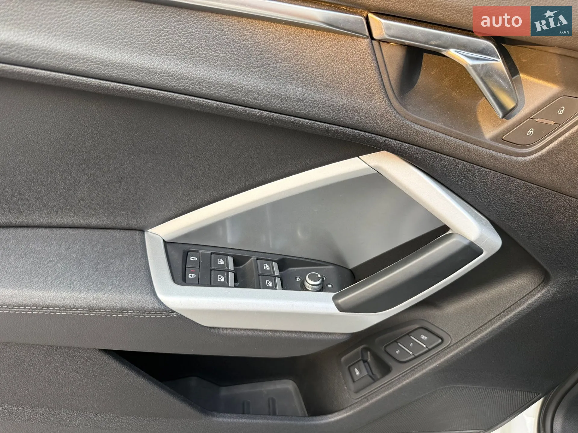 Audi Q3 2023 VIN WA1DECF33P1106205 фото оголошення 21 з 38