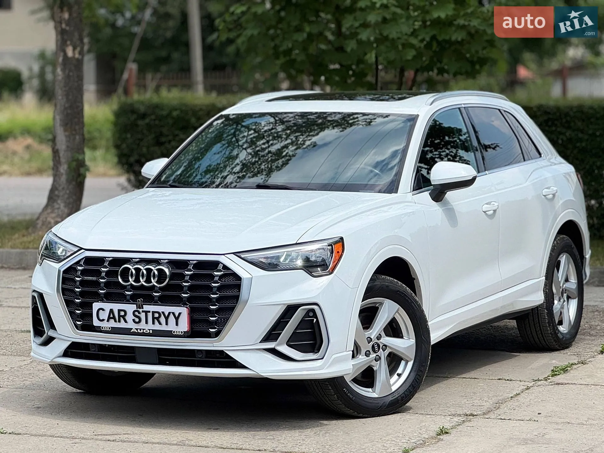 2021 Audi Q3 - фото 1