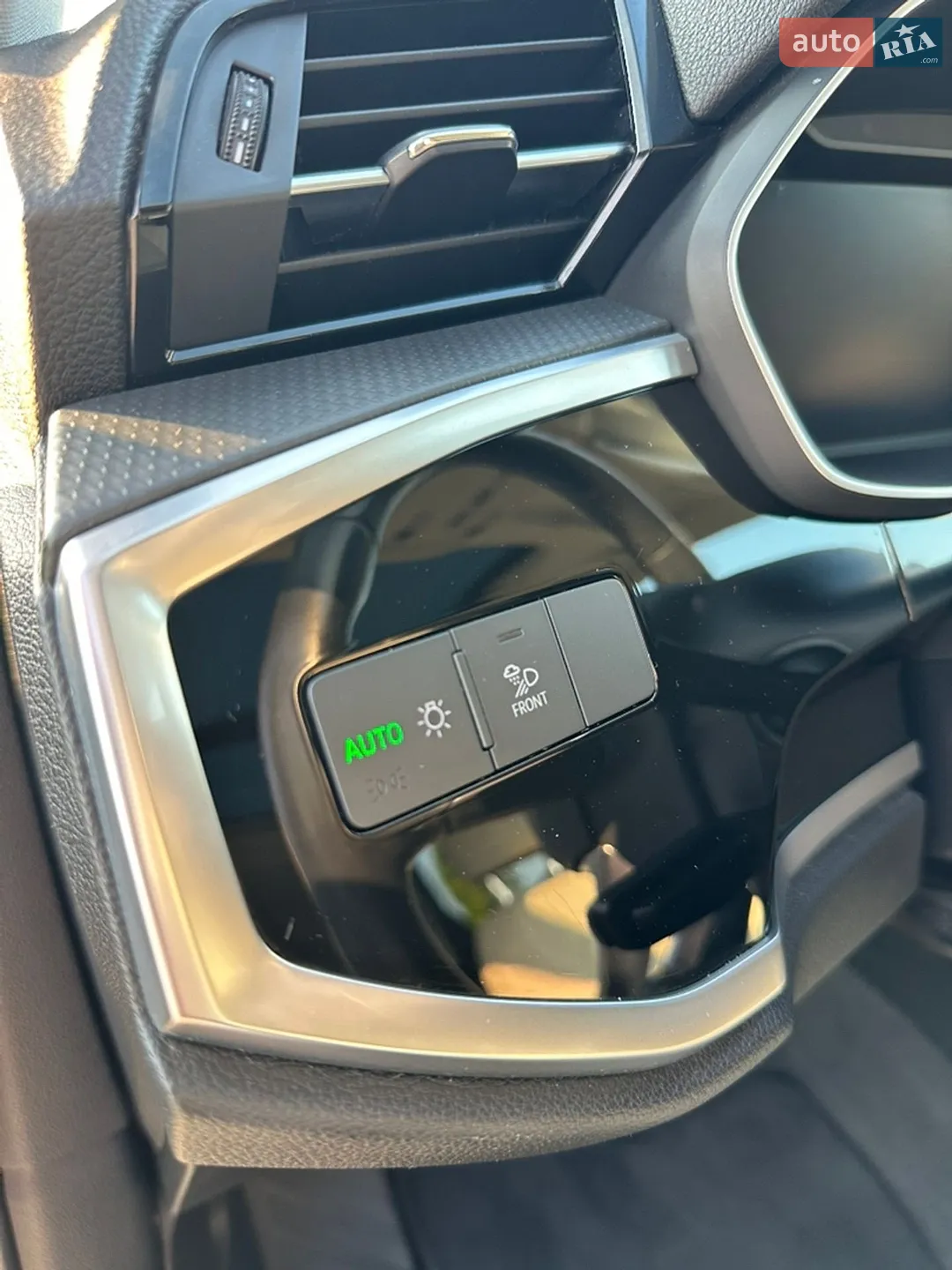2019 Audi Q3 - мініатюра 15