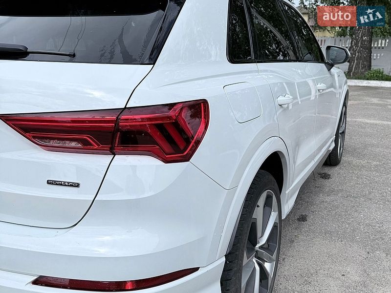Внедорожник / Кроссовер Audi Q3 2020 в Харькове