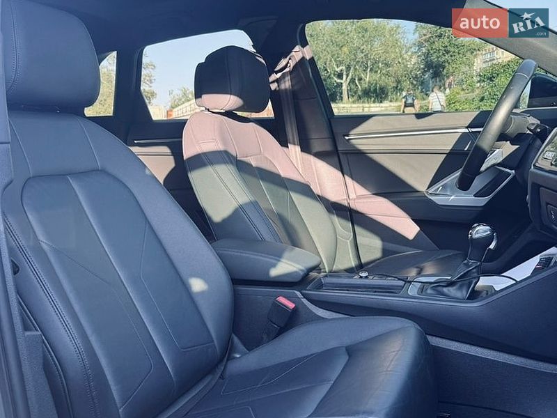 Внедорожник / Кроссовер Audi Q3 2019 в Днепре
