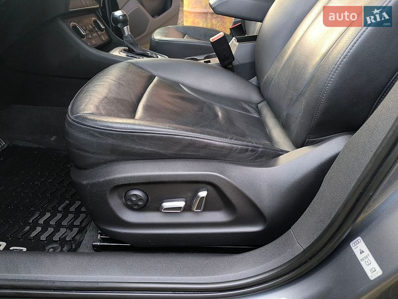 Внедорожник / Кроссовер Audi Q3 2015 в Стрые