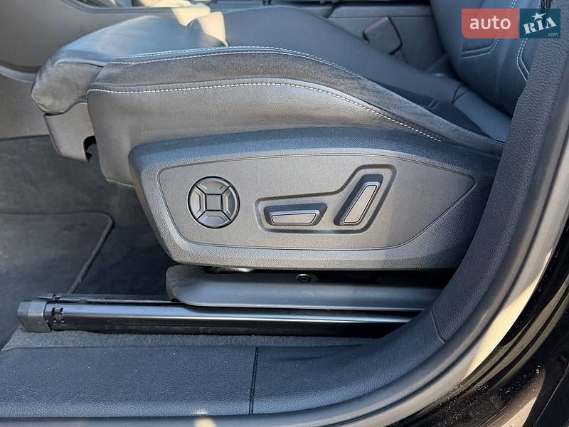 Внедорожник / Кроссовер Audi Q3 2021 в Львове