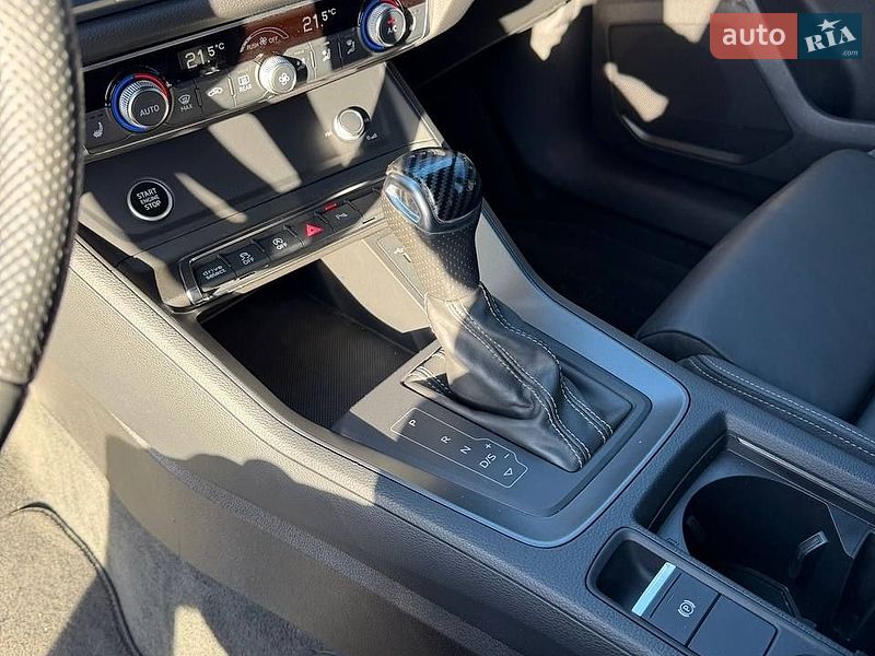 Внедорожник / Кроссовер Audi Q3 2021 в Львове