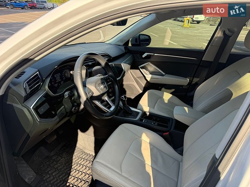 Позашляховик / Кросовер Audi Q3 2020 в Львові фото 10 Позашляховик / Кросовер Audi Q3 2020 в Львові