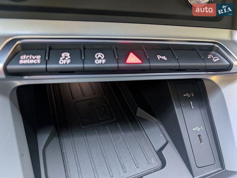 Позашляховик / Кросовер Audi Q3 2024 в Борисполі
