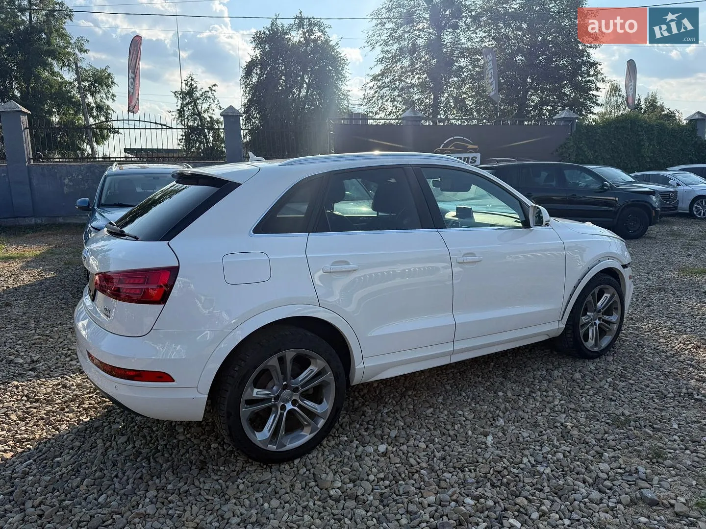 2017 Audi Q3 - мініатюра 2