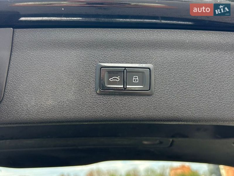 Внедорожник / Кроссовер Audi Q3 2018 в Полтаве