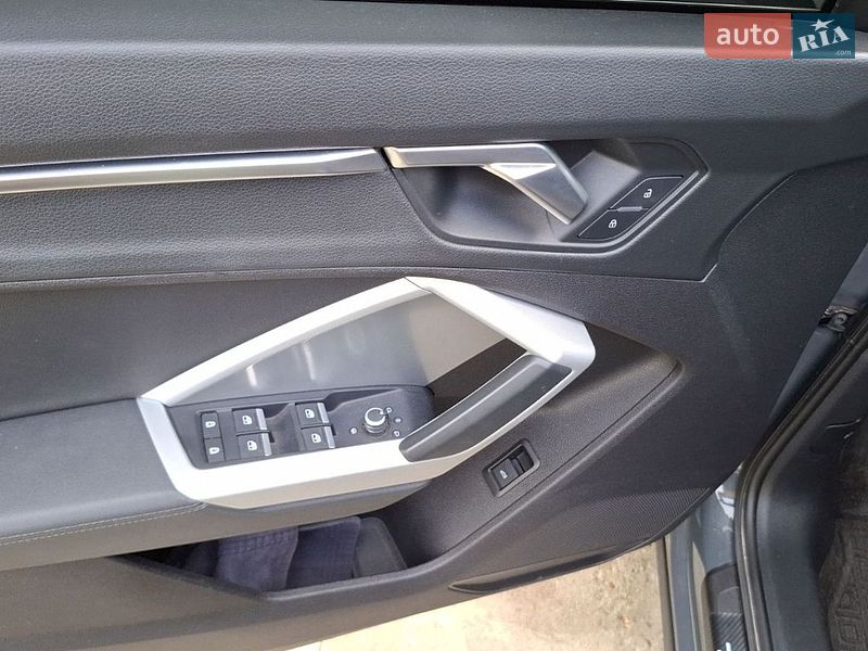 Внедорожник / Кроссовер Audi Q3 2020 в Трускавце