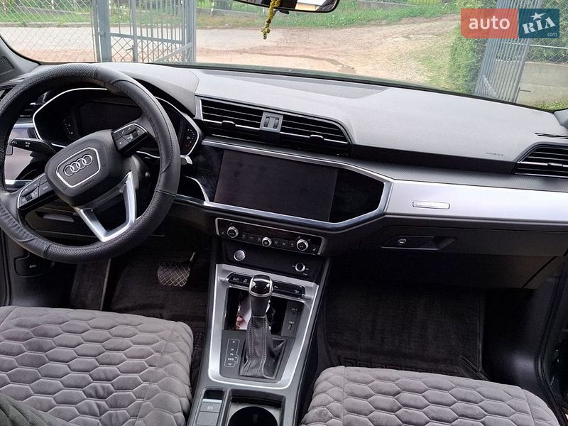 Внедорожник / Кроссовер Audi Q3 2020 в Трускавце