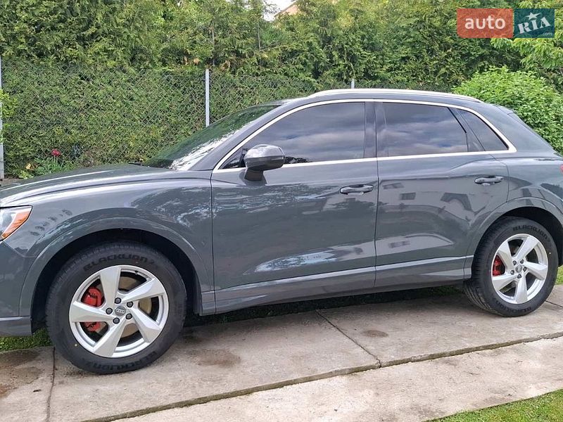 Внедорожник / Кроссовер Audi Q3 2020 в Трускавце