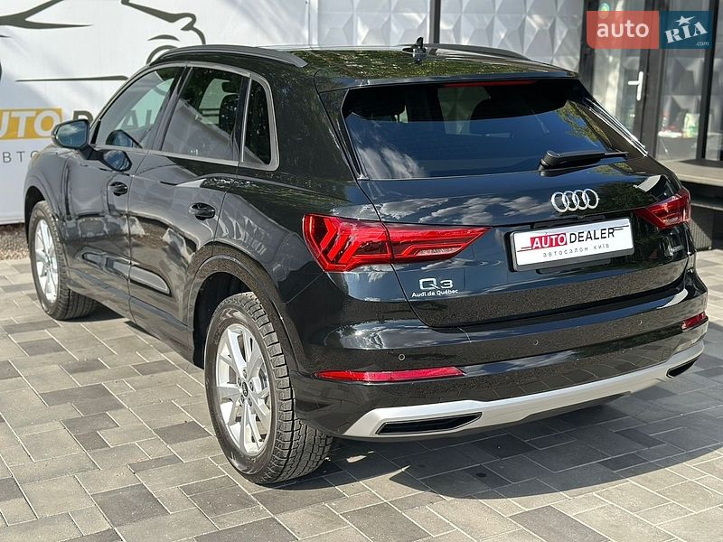 Внедорожник / Кроссовер Audi Q3 2024 в Киеве