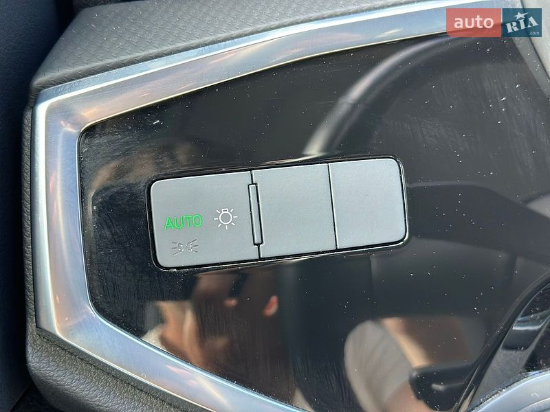 Позашляховик / Кросовер Audi Q3 2024 в Києві фото 14 Позашляховик / Кросовер Audi Q3 2024 в Києві