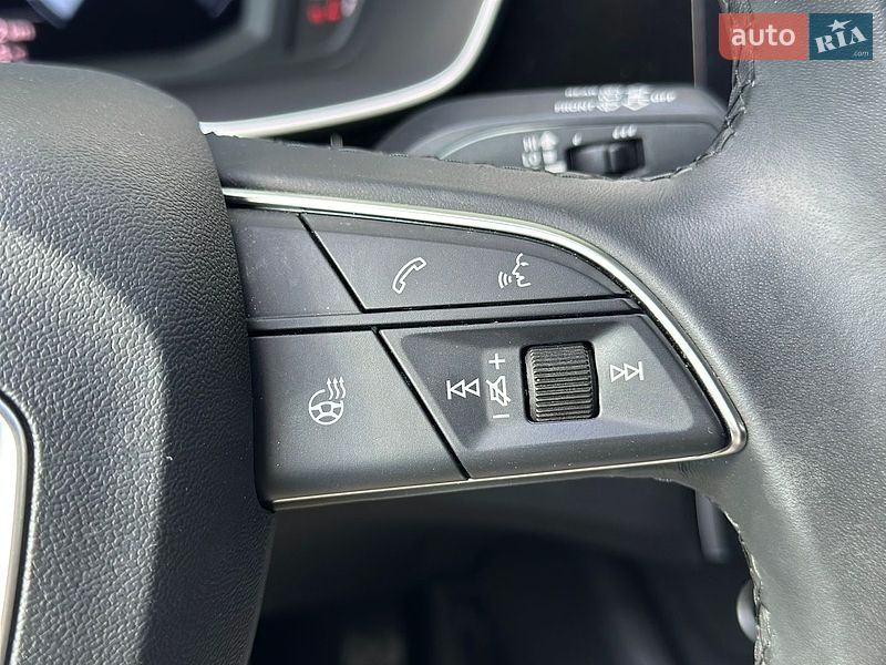 Позашляховик / Кросовер Audi Q3 2024 в Києві фото 21 Позашляховик / Кросовер Audi Q3 2024 в Києві