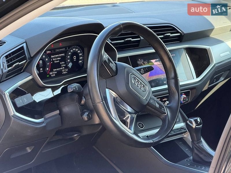 Позашляховик / Кросовер Audi Q3 2021 в Кропивницькому