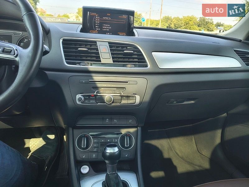 Позашляховик / Кросовер Audi Q3 2015 в Дніпрі фото 28 Позашляховик / Кросовер Audi Q3 2015 в Дніпрі