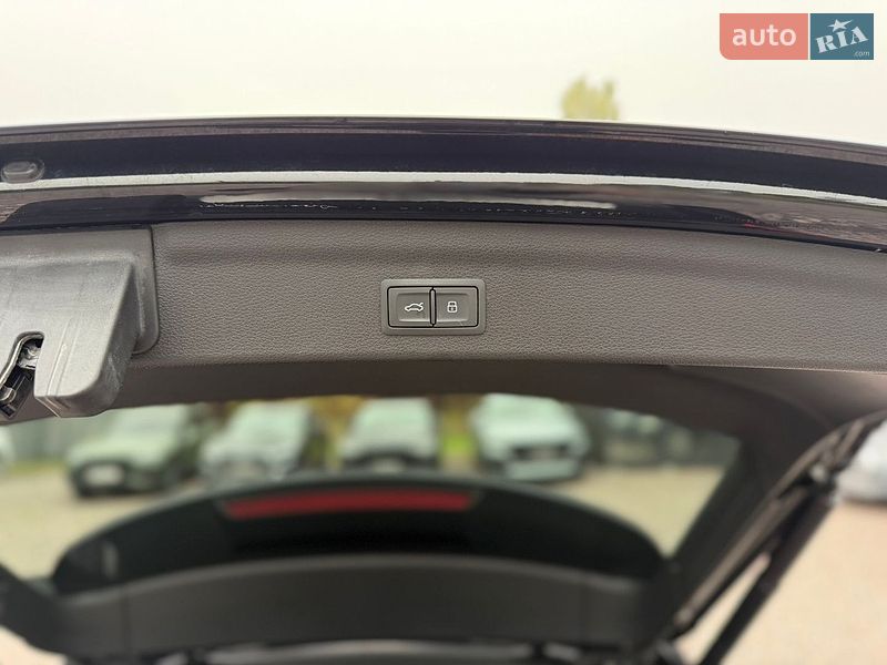 Внедорожник / Кроссовер Audi Q3 2021 в Киеве
