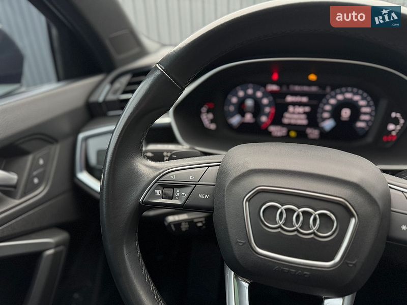 Внедорожник / Кроссовер Audi Q3 2024 в Тернополе
