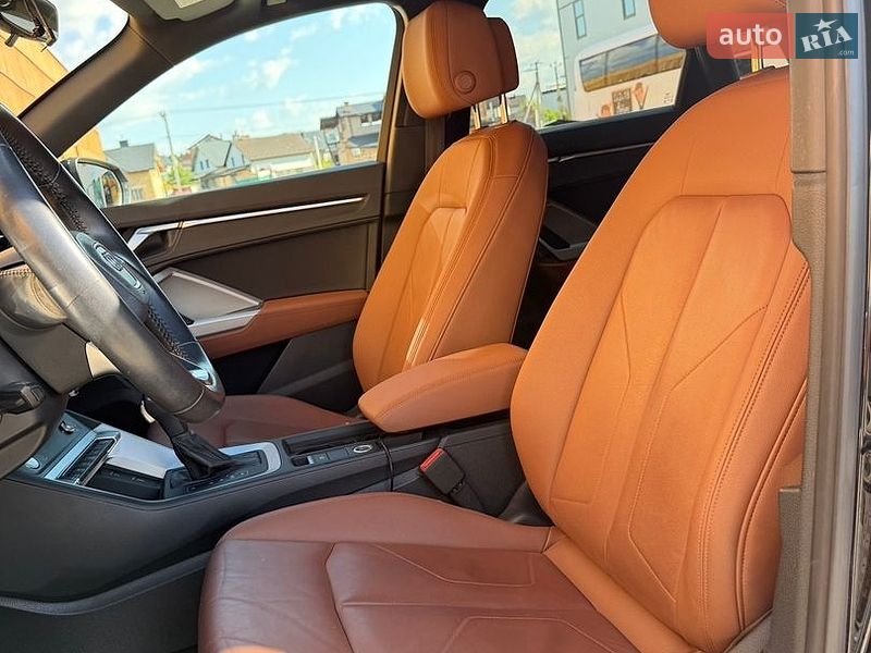Позашляховик / Кросовер Audi Q3 2020 в Львові