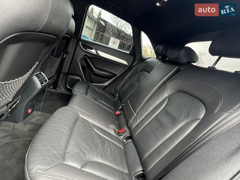 Внедорожник / Кроссовер Audi Q3 2016 в Дрогобыче