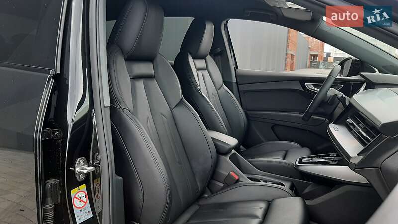 Позашляховик / Кросовер Audi Q4 e-tron 2021 в Хмельницькому