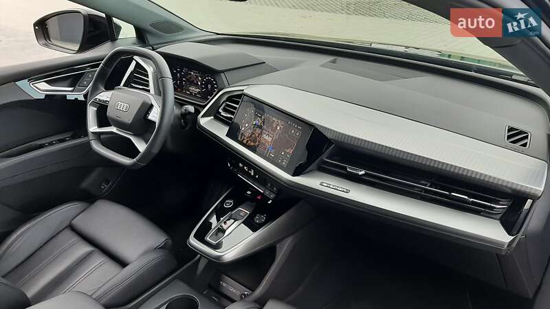 Позашляховик / Кросовер Audi Q4 e-tron 2021 в Хмельницькому