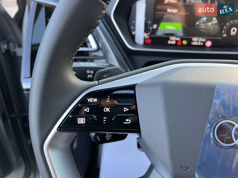 Позашляховик / Кросовер Audi Q4 e-tron 2023 в Івано-Франківську
