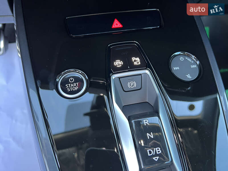 Позашляховик / Кросовер Audi Q4 e-tron 2023 в Івано-Франківську