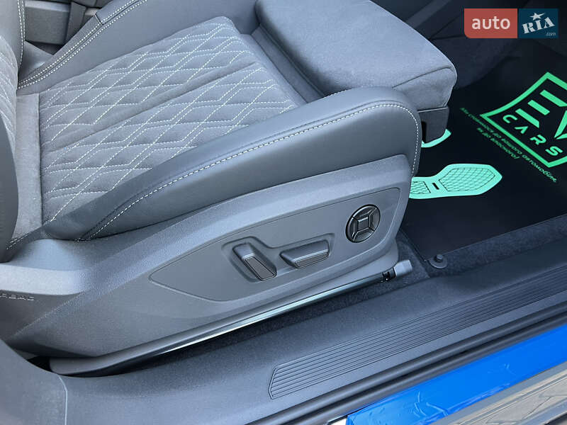 Позашляховик / Кросовер Audi Q4 e-tron 2023 в Івано-Франківську