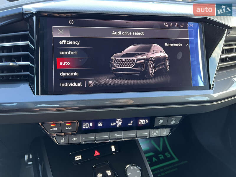 Позашляховик / Кросовер Audi Q4 e-tron 2023 в Івано-Франківську
