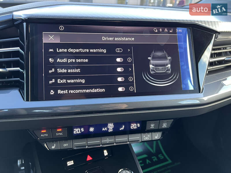 Позашляховик / Кросовер Audi Q4 e-tron 2023 в Івано-Франківську