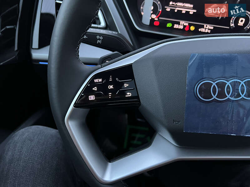 Позашляховик / Кросовер Audi Q4 e-tron 2023 в Івано-Франківську