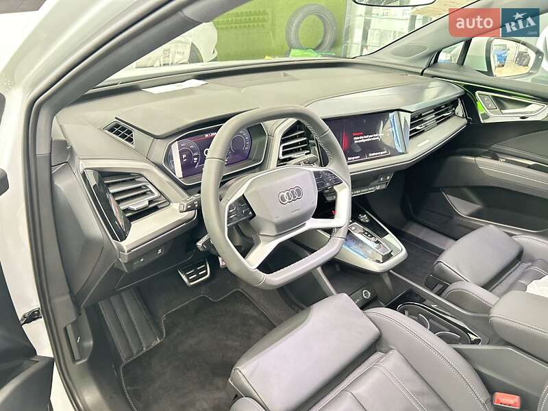 Позашляховик / Кросовер Audi Q4 e-tron 2023 в Кропивницькому