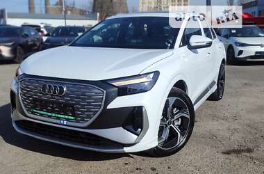 Внедорожник / Кроссовер Audi Q4 e-tron 2023 в Киеве