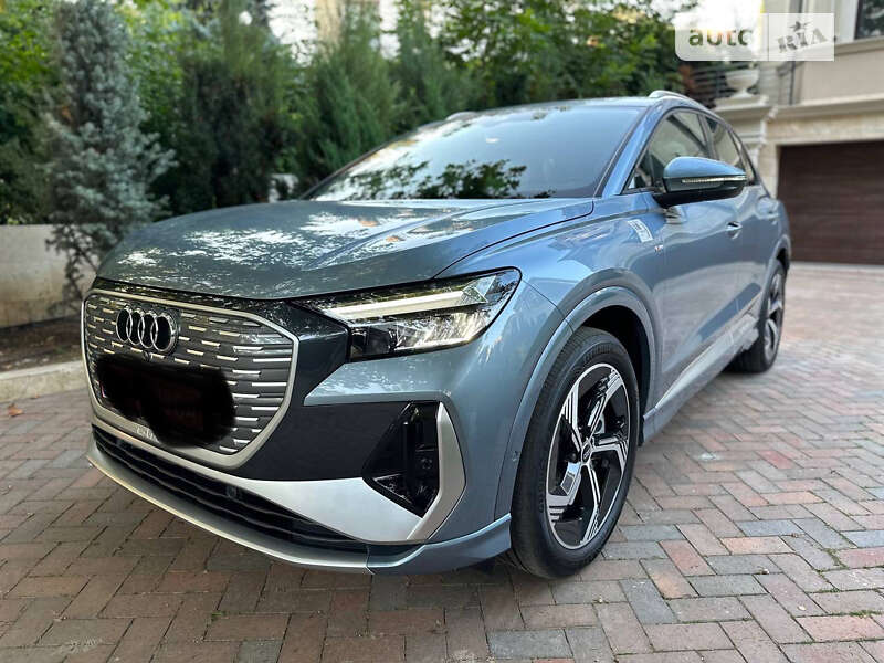 Позашляховик / Кросовер Audi Q4 e-tron 2023 в Одесі